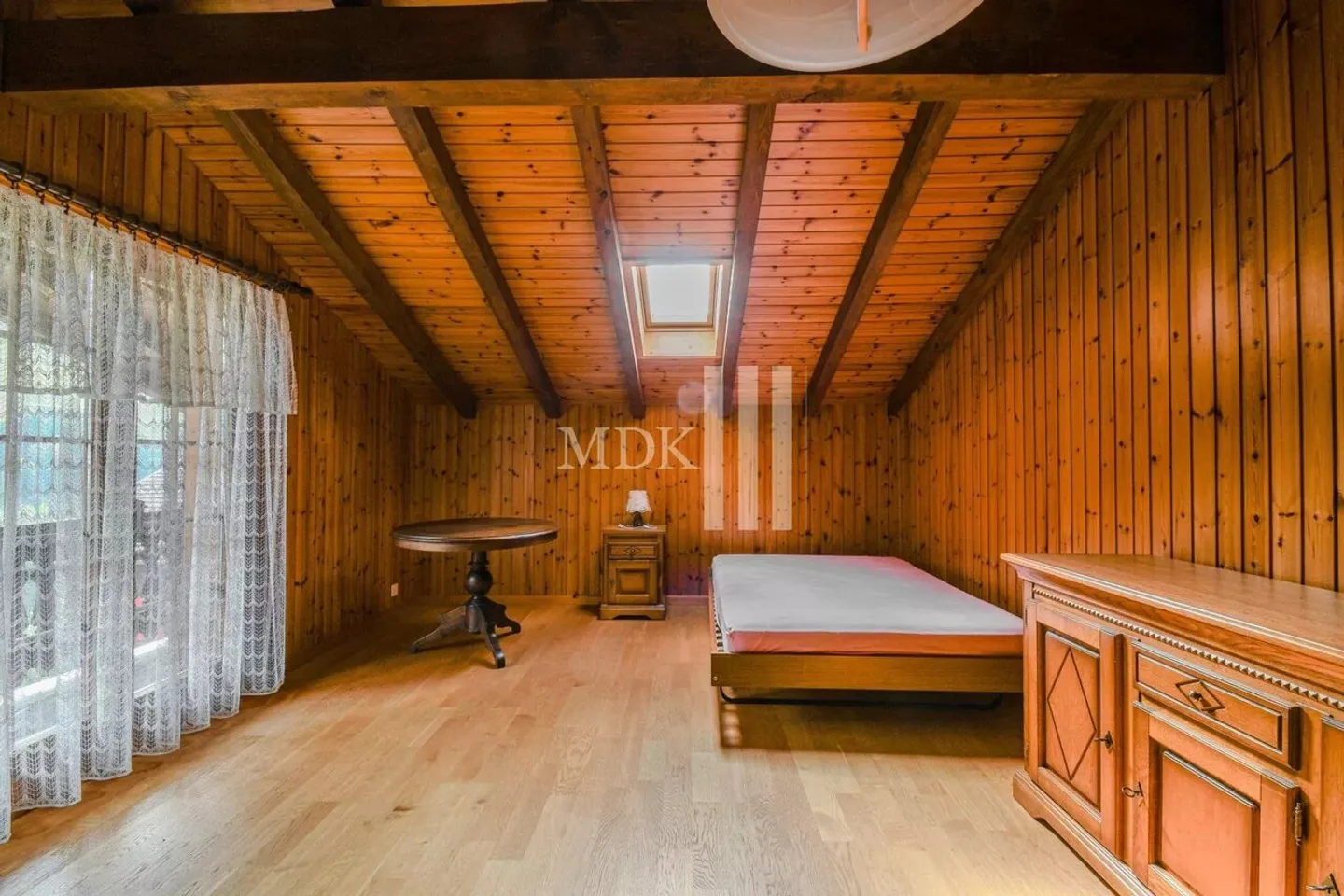 Beautiful chalet in the heart of the village! - Photo 10 of 13