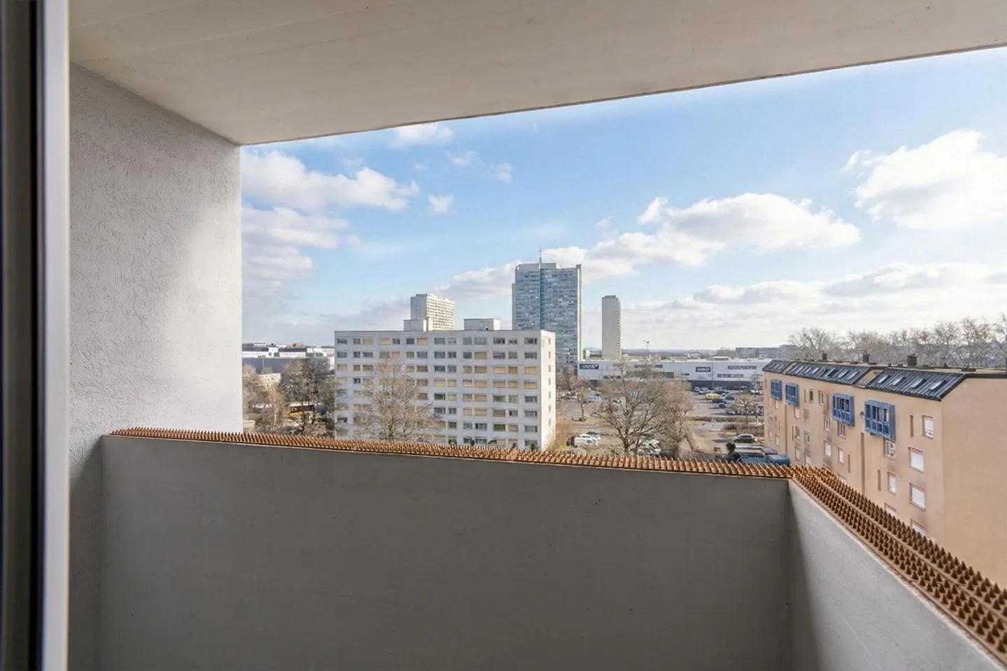 4.5-Room Maisonette Apartment with Flexible Room Layout - Photo 12 of 15