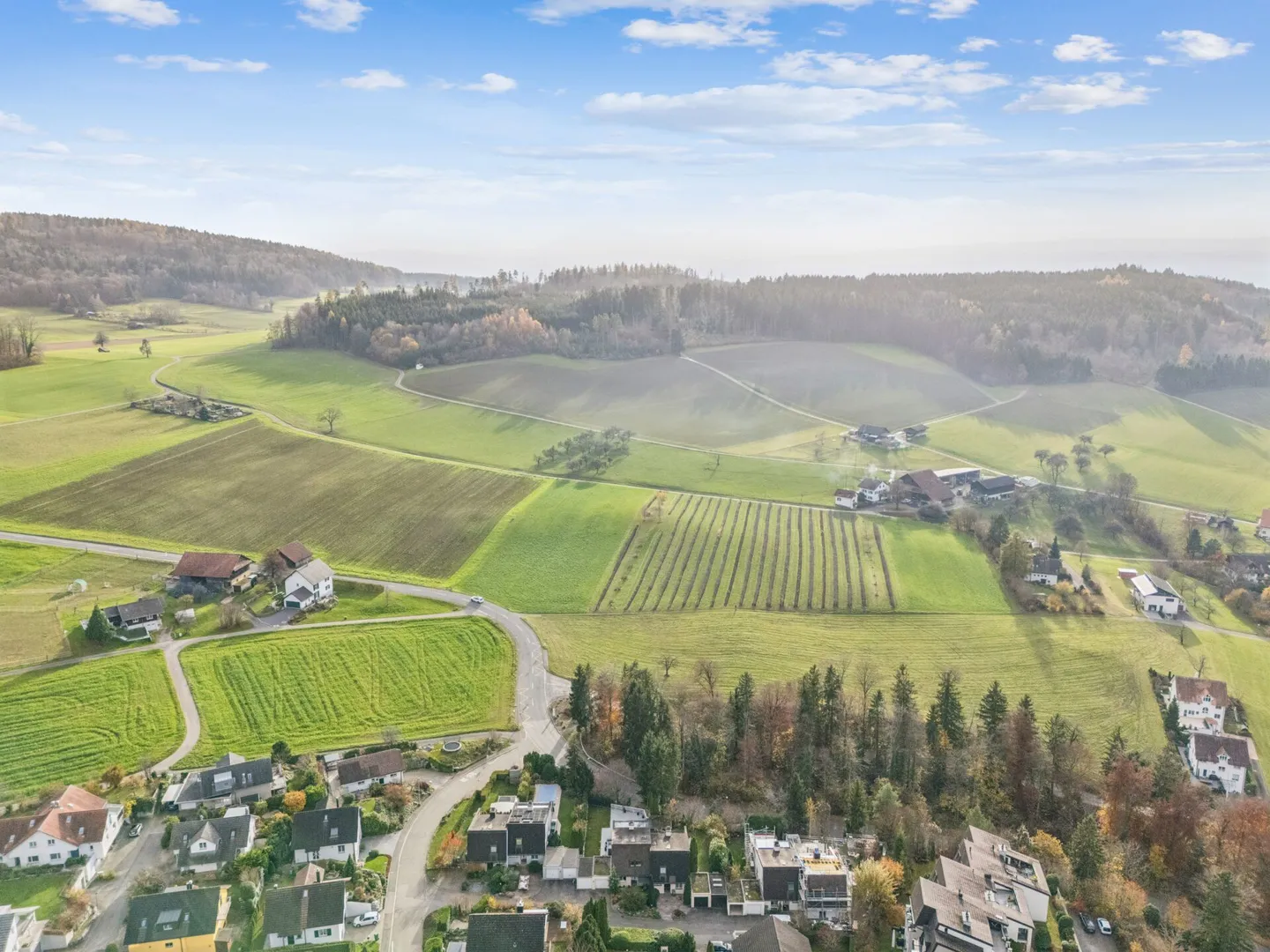Familienfreundliches 5.5-Zimmer-Einfamilienhaus in Bonstetten - Foto 2 von 12