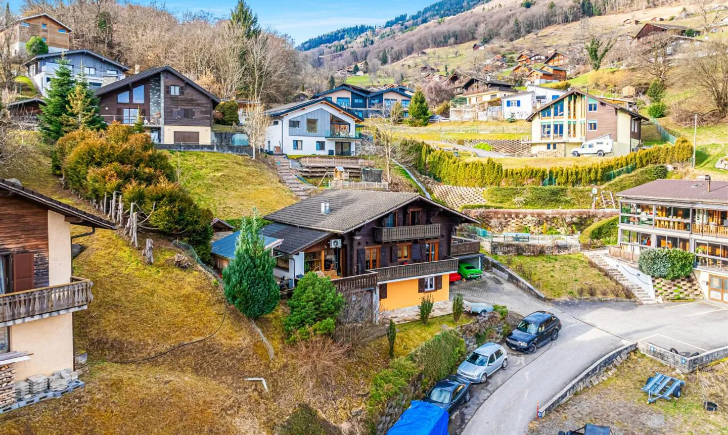 Chalet avec Studio et Vue Dégagée - Photo 1 sur 11