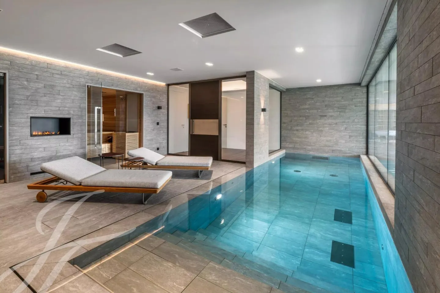 Luxury Villa with Lake Access - Photo 13 of 13