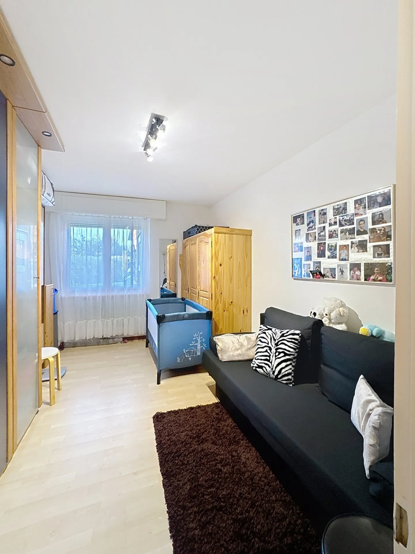 Villa jumelée de 5.5 pces
Récemment rénovée - Photo 19 sur 27