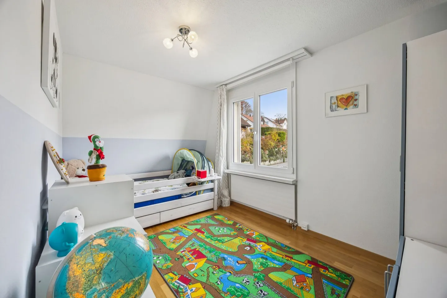 Familienfreundliches 5.5-Zimmer-Einfamilienhaus in Bonstetten - Foto 7 von 12