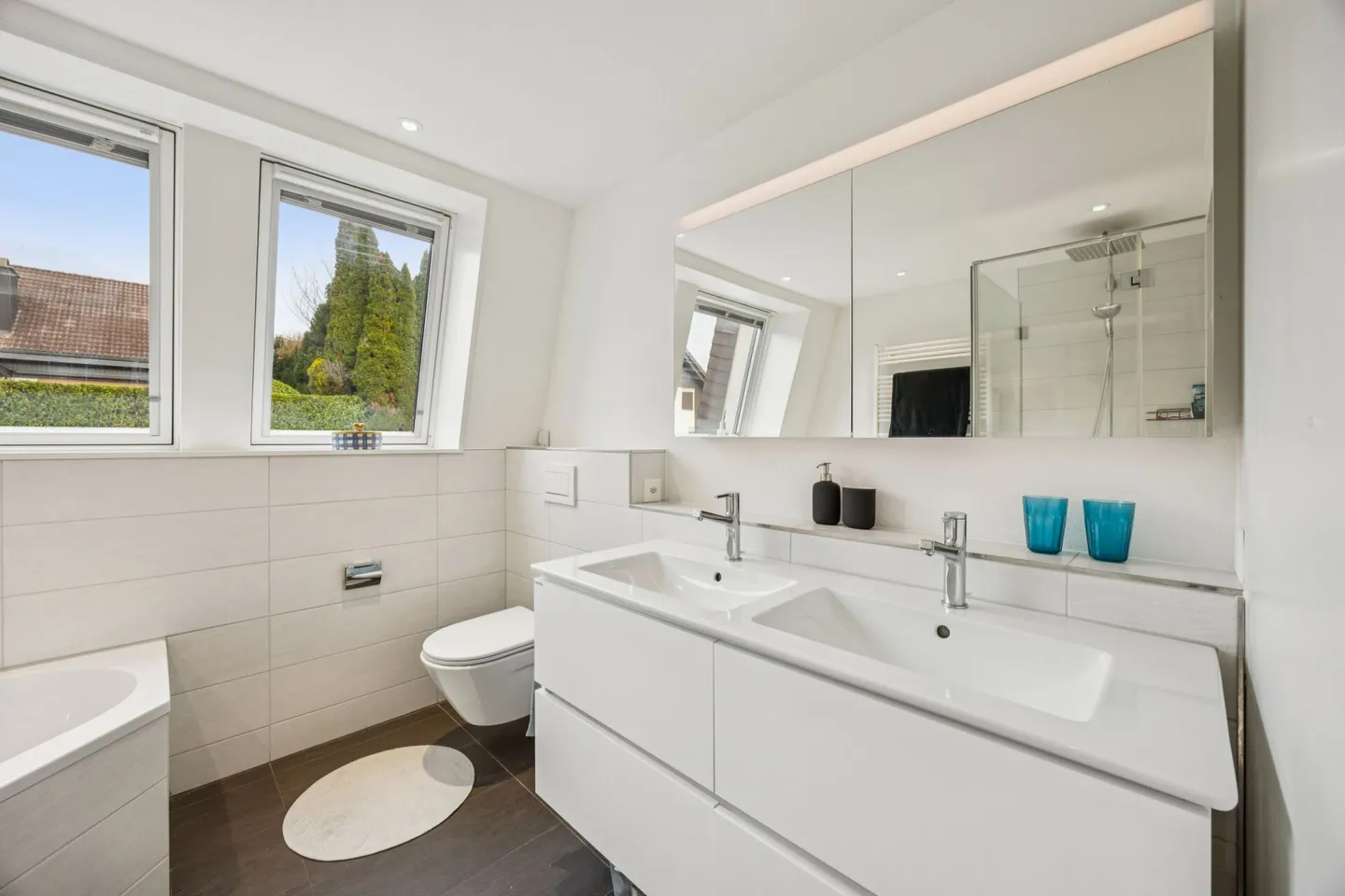 Familienfreundliches 5.5-Zimmer-Einfamilienhaus in Bonstetten - Foto 8 von 12