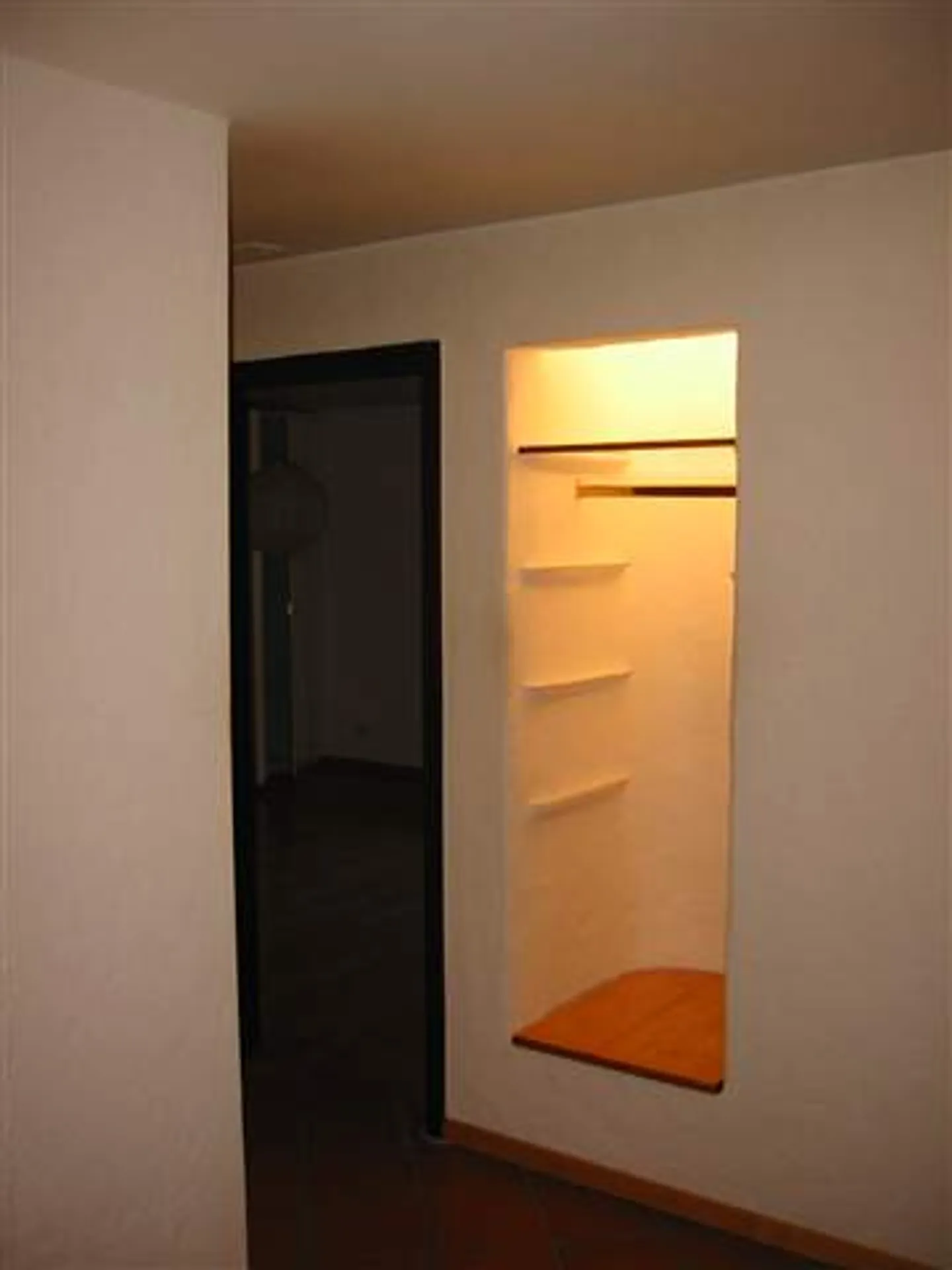 Original 2.5-room apartment - Photo 7 of 7