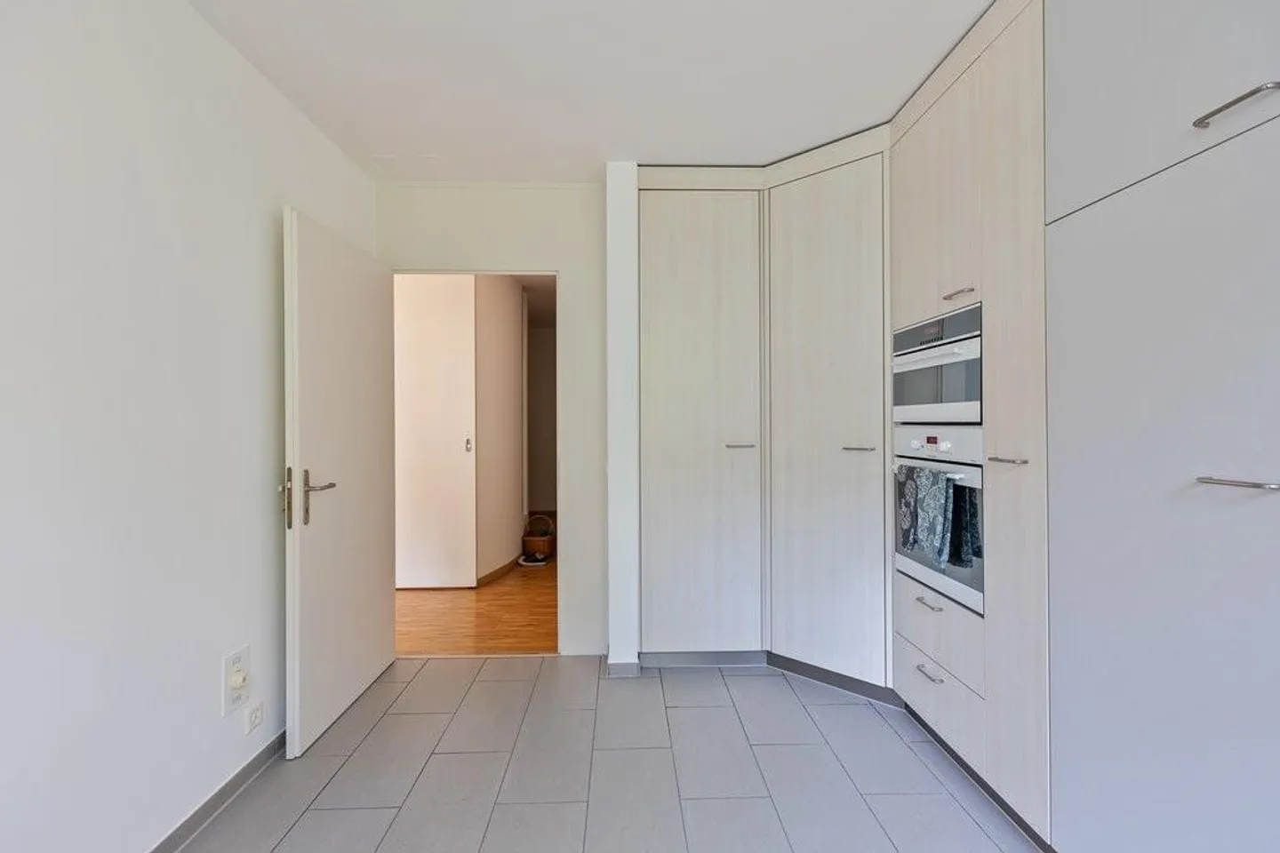 Appartamento maisonette con grande terrazza a livello - Foto 4 di 6