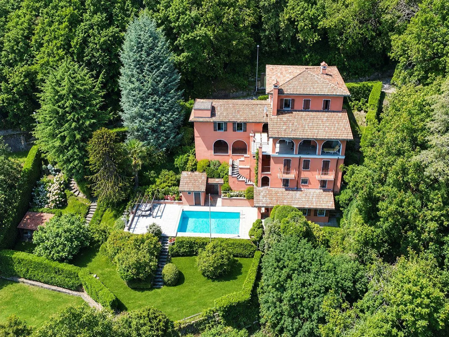 Villa a Cademario con vista lago - Foto 1 di 6