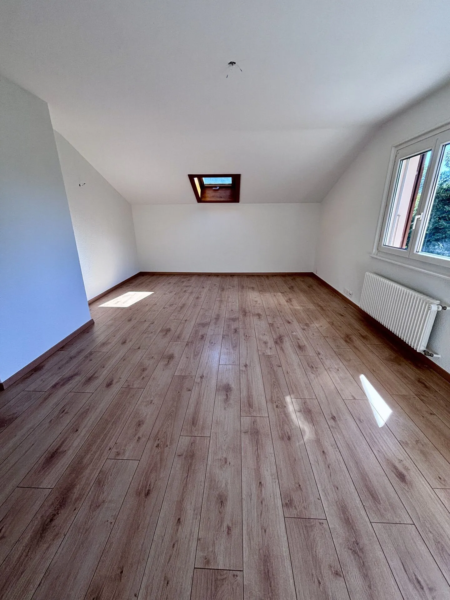 4.5-room apartment in the heart of Vouvry - Photo 3 of 10