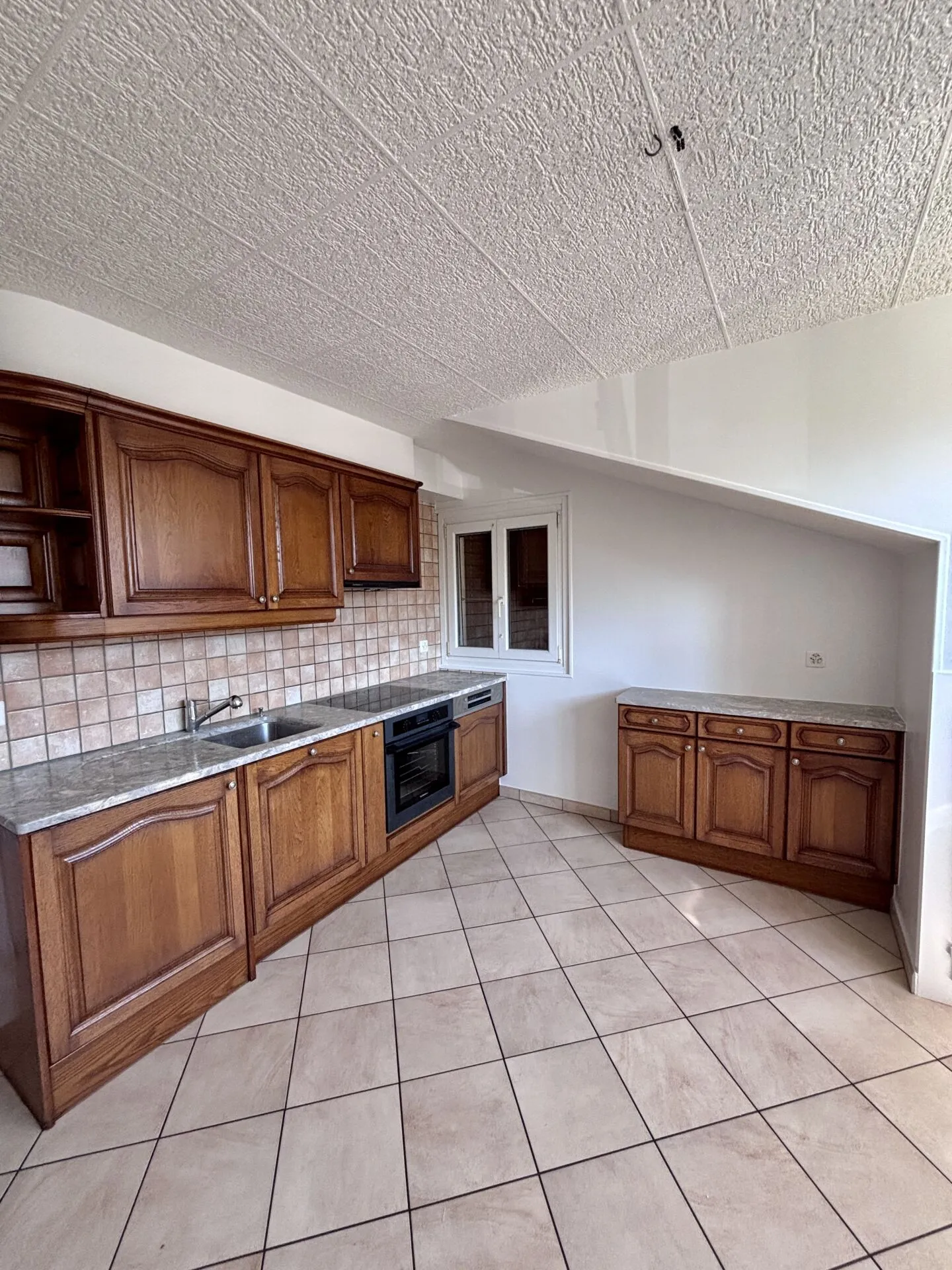 4.5-room apartment in the heart of Vouvry - Photo 4 of 10
