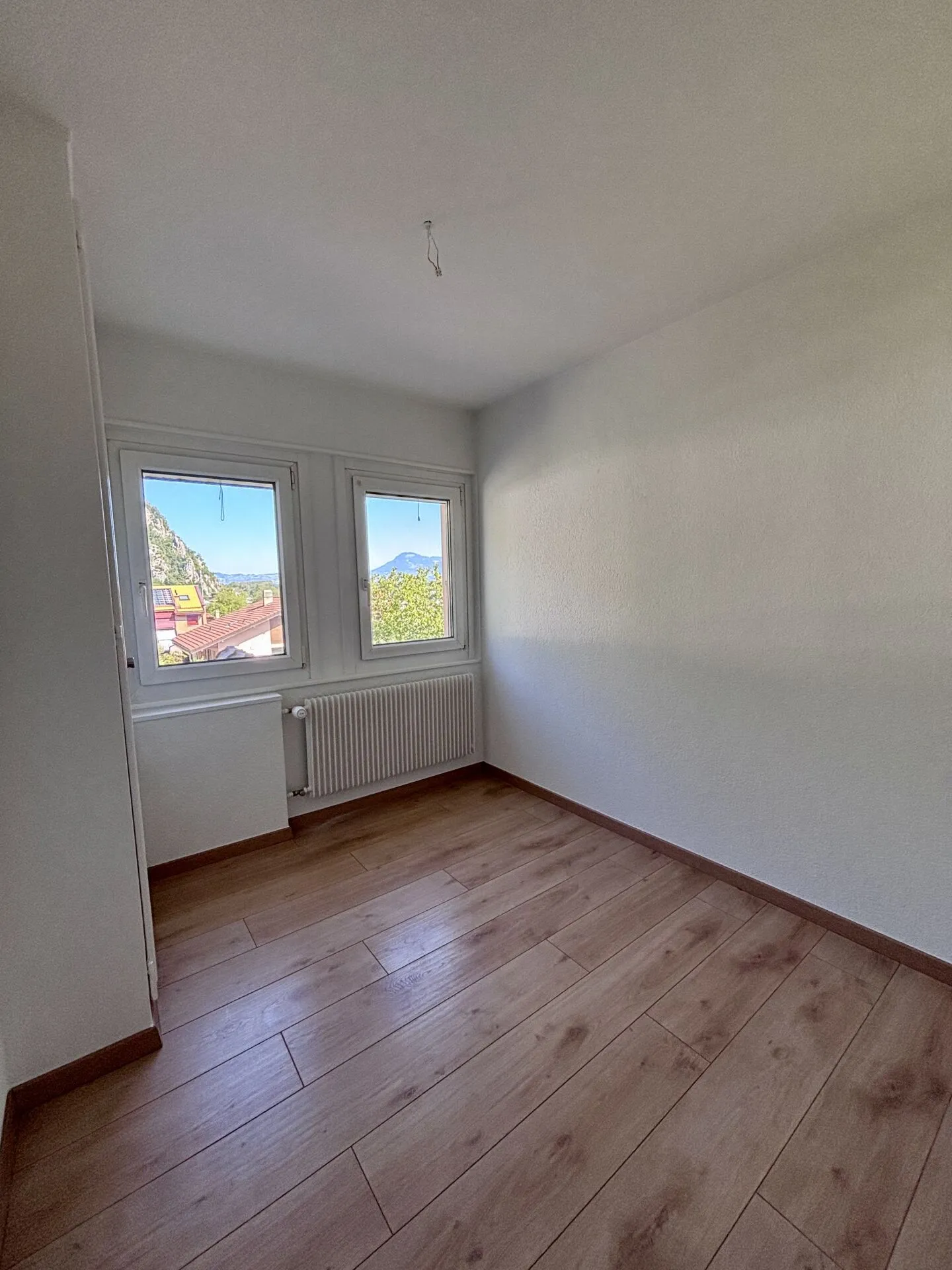 4.5-room apartment in the heart of Vouvry - Photo 8 of 10