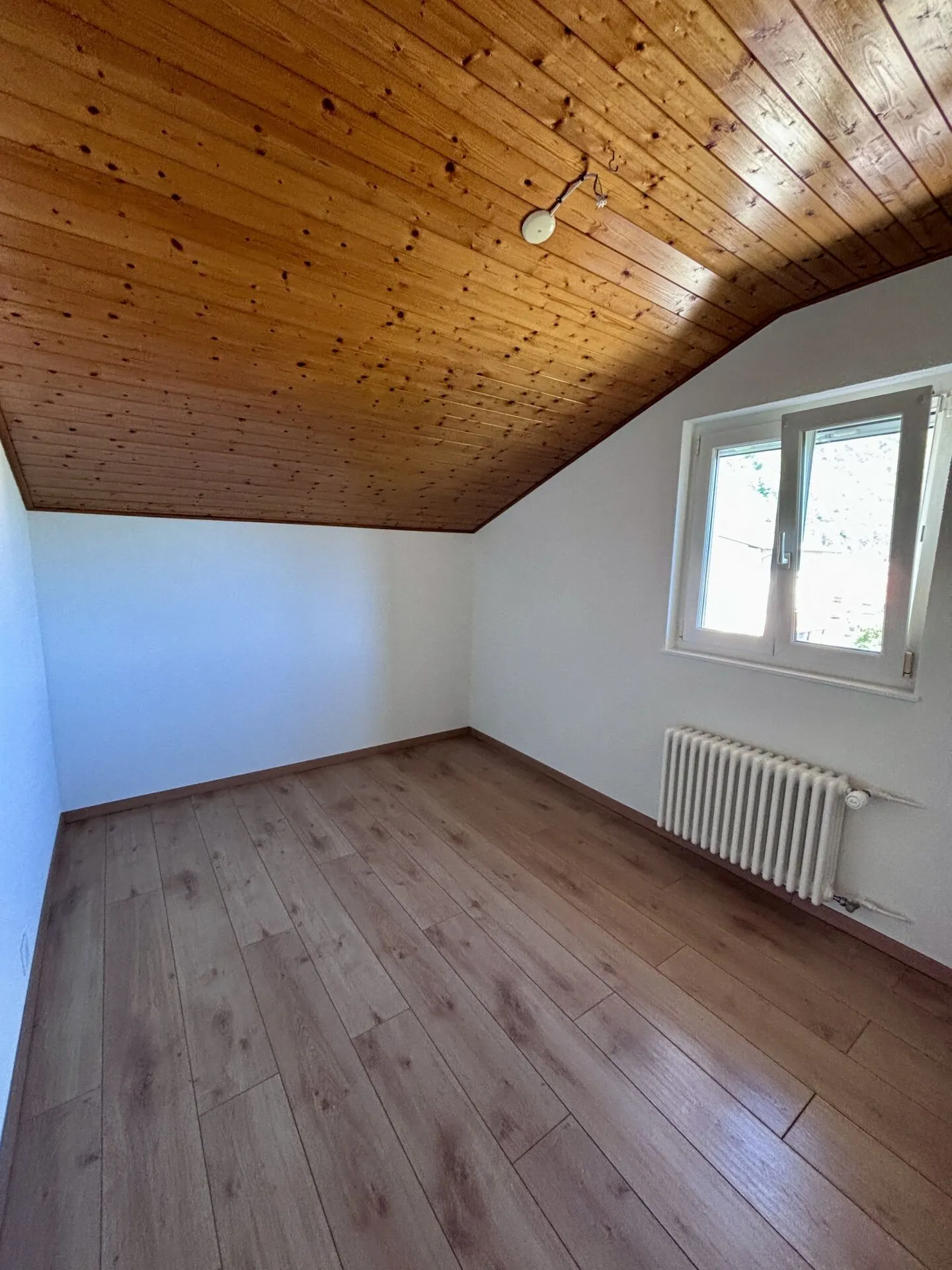4.5-room apartment in the heart of Vouvry - Photo 9 of 10