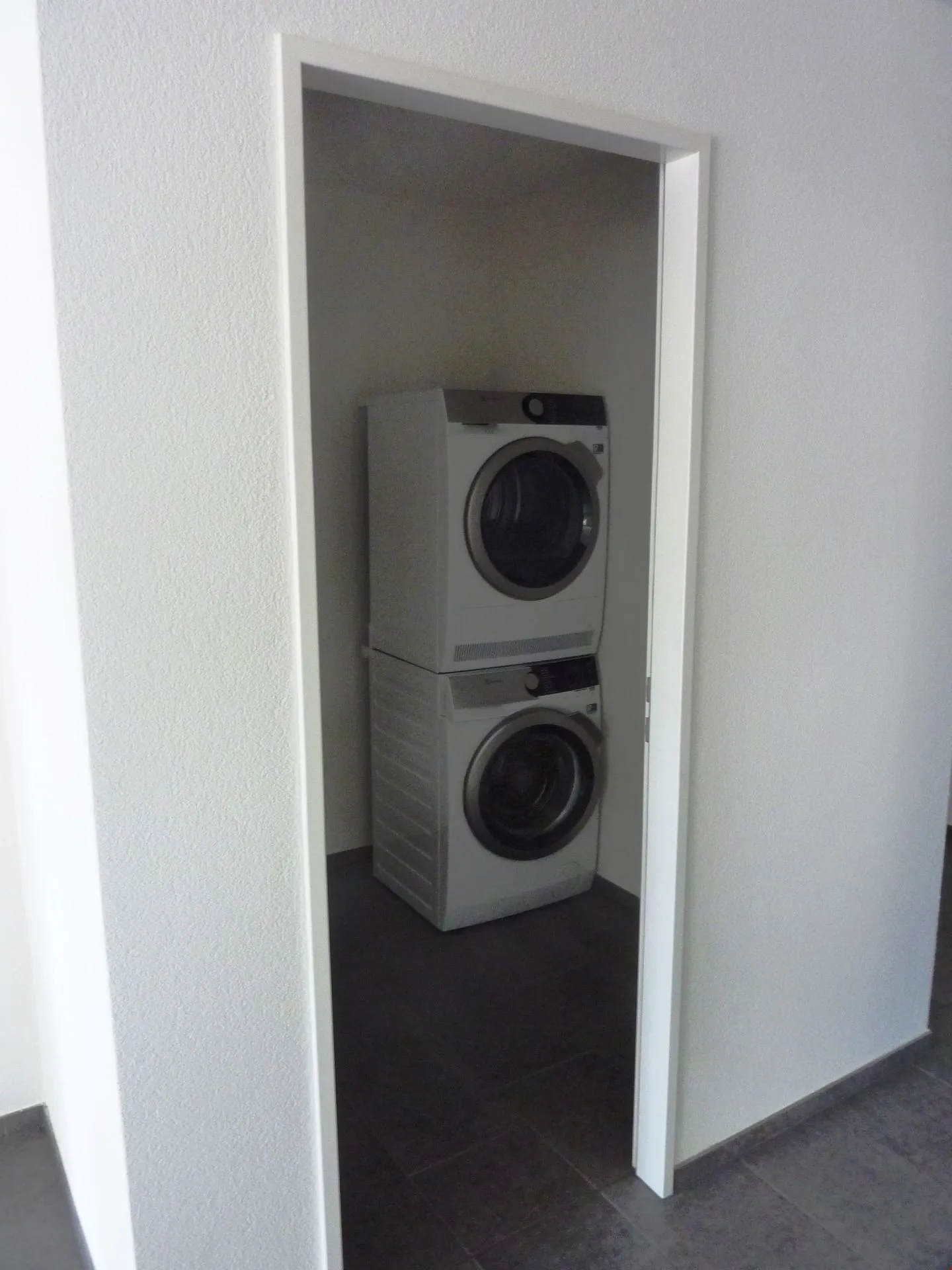 4.5 room apartment in modern development - Photo 8 of 9
