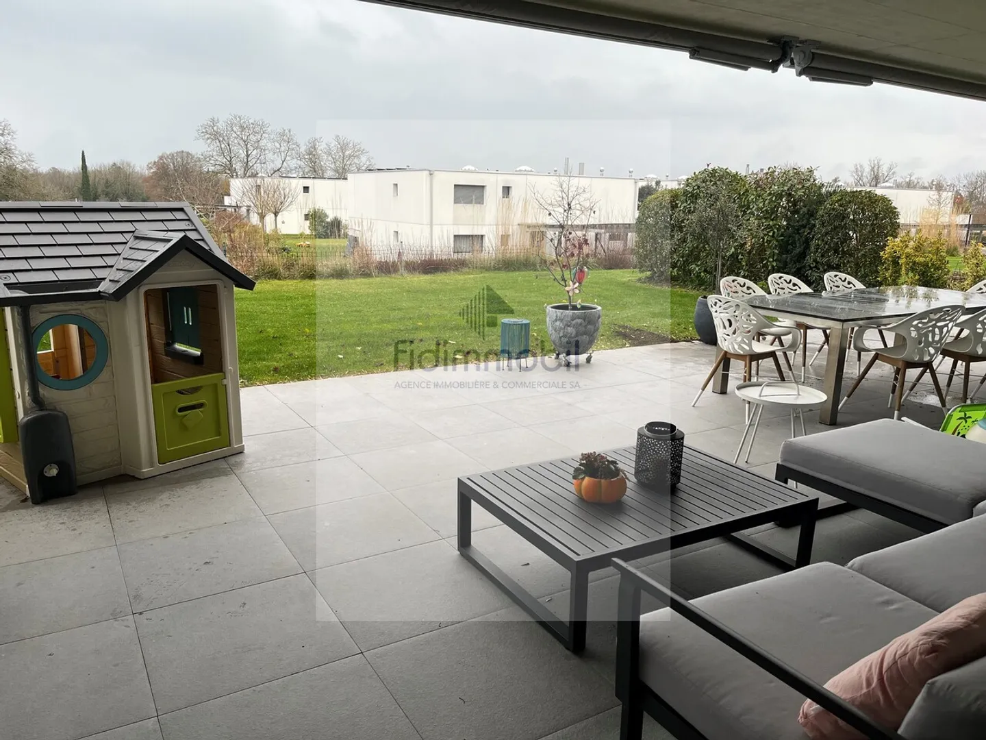 Magnifique appartement avec grande terrasse  - Foto 3 von 3