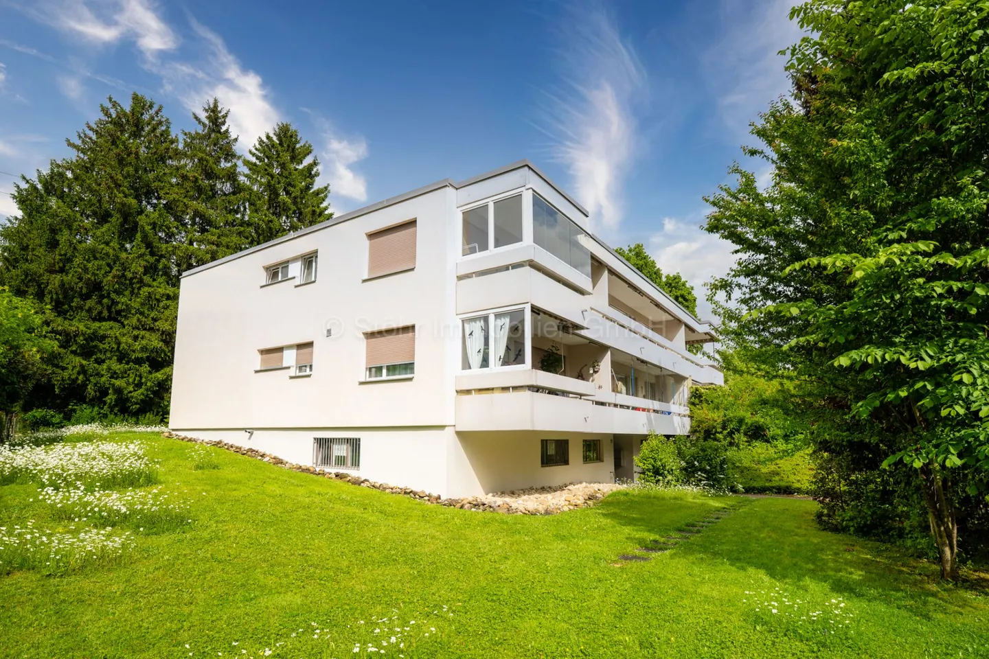 Jolie appartement de 4,5 pièces dans un quartier familial - Photo 13 sur 14