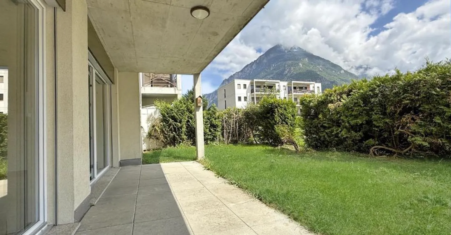 Spacieux Appartement avec Jardin - Photo 2 sur 10