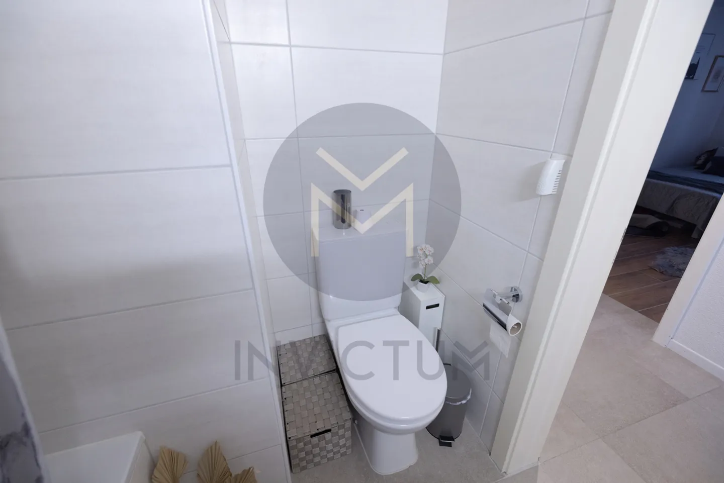 Große 3,5-Zimmer-Wohnung mit 231 m2 Garten zur Gestaltung - Foto 10 von 10