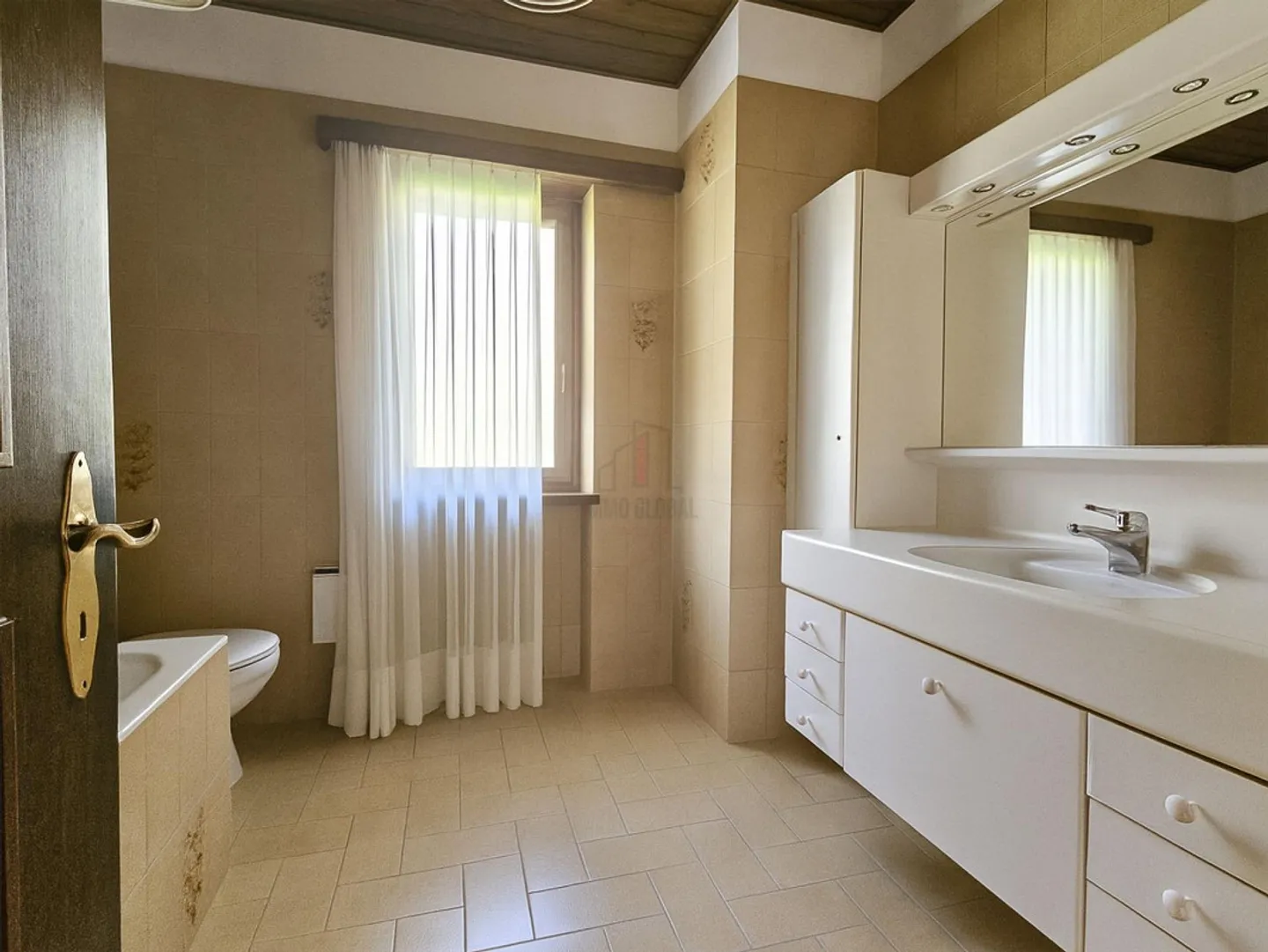 Exklusiv mit Pool im mediterranen Stil - Foto 10 von 13