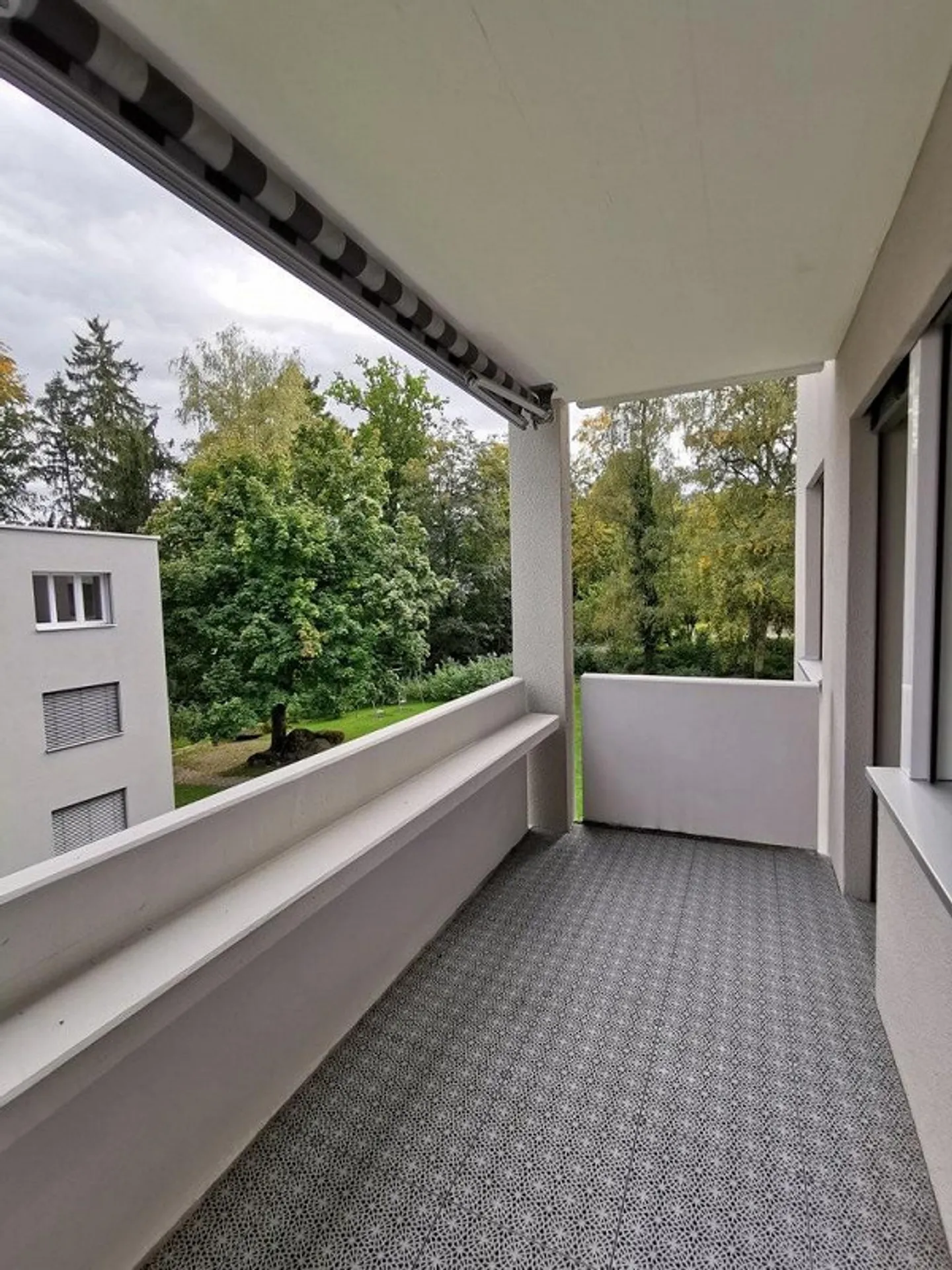Quartiere tranquillo con ambiente verde - Foto 9 di 10
