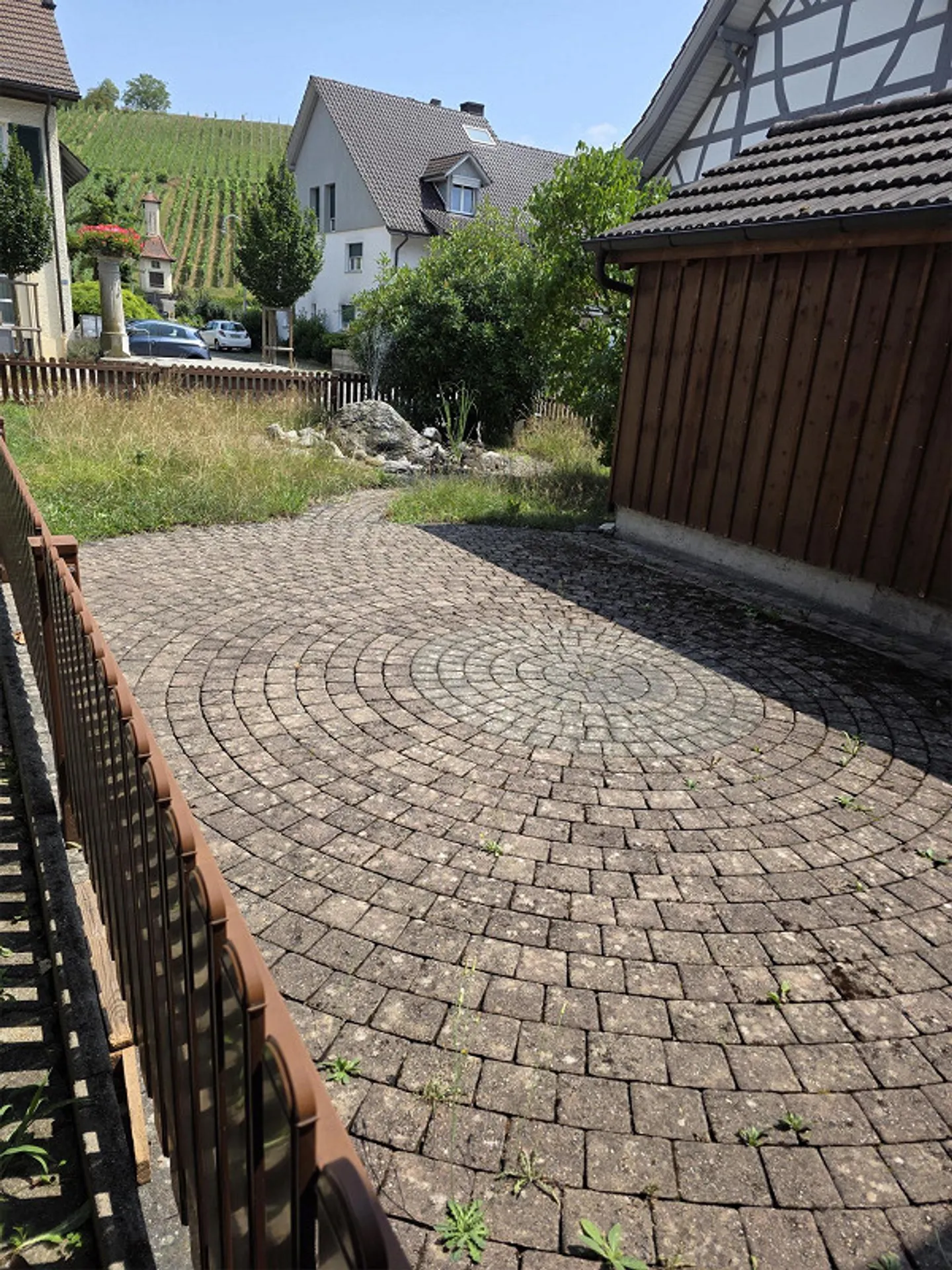 4.5 Room Apartment in a Two-Family House with Garden and Patio - Photo 10 of 11