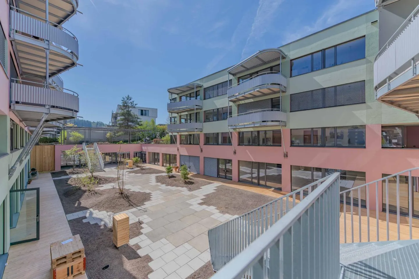 Modernes Apartment mit Terrasse - Foto 1 von 8
