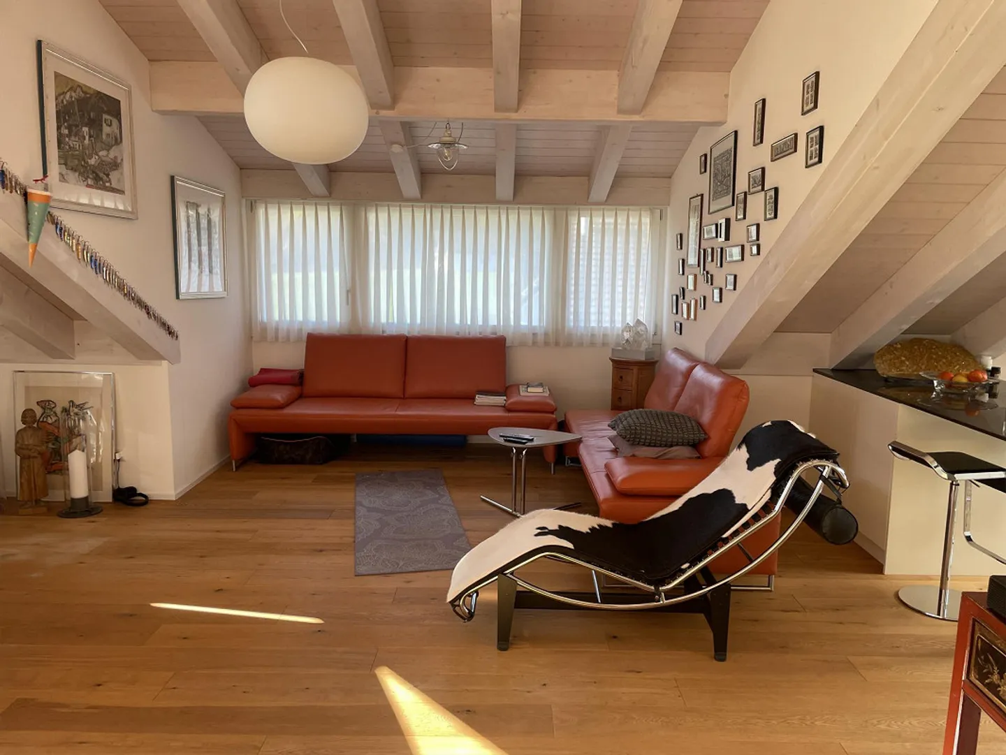 3.5 Room Attic Apartment in Prime Location - Photo 9 of 14