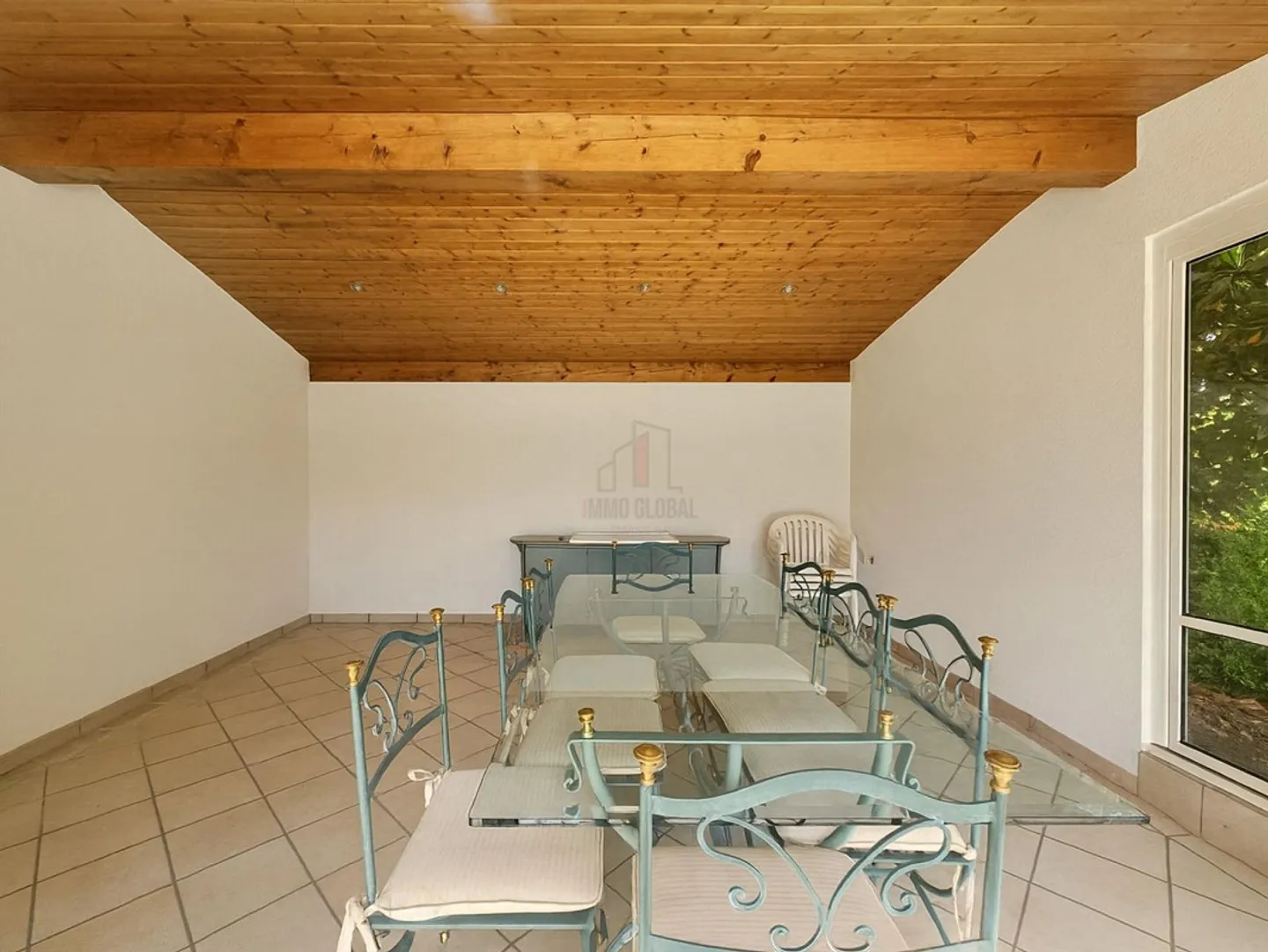 Exklusiv mit Pool im mediterranen Stil - Foto 12 von 13