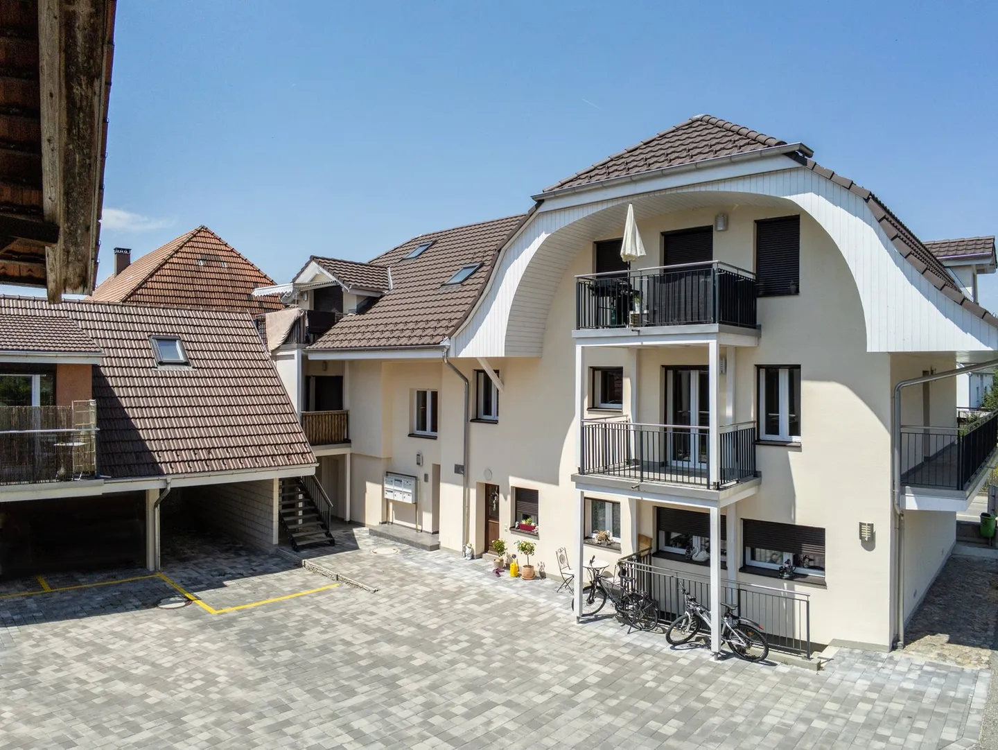 Appartement penthouse moderne de 3,5 pièces - Photo 9 sur 10