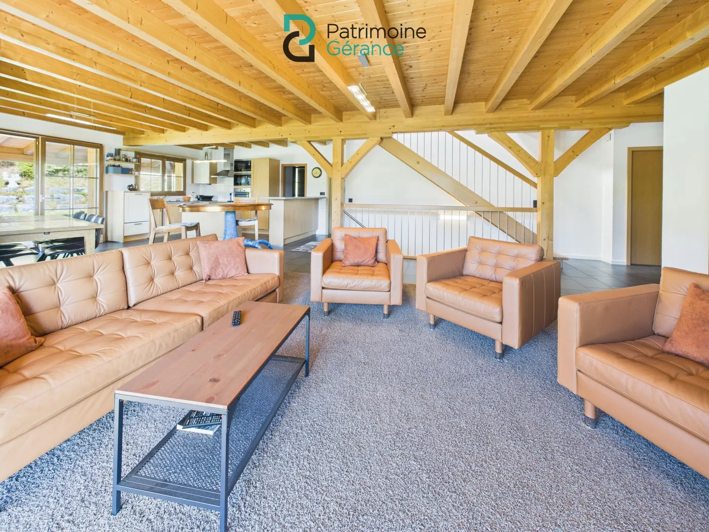 High-end shared accommodation in a detached house with garden and pool - Photo 7 of 19