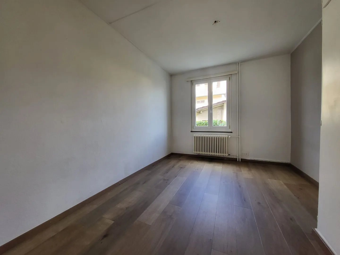 Charmante 3.5-Zimmer-Altbau-Wohnung in ruhigem Wohnquartier - Photo 6 of 7