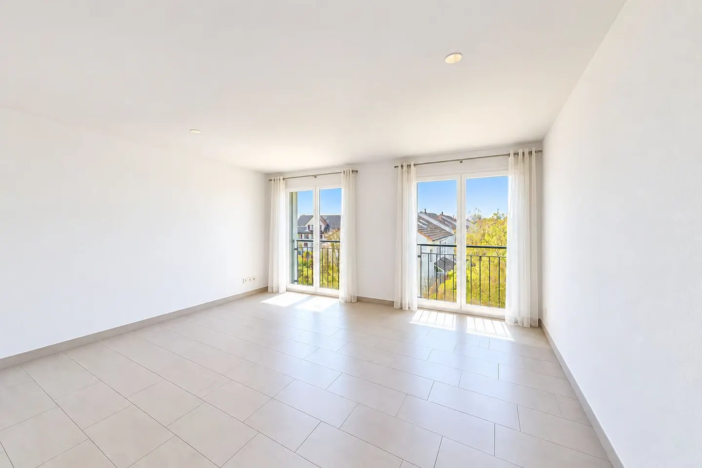 Vivere moderno sopra i tetti di Hinwil - Foto 4 di 8