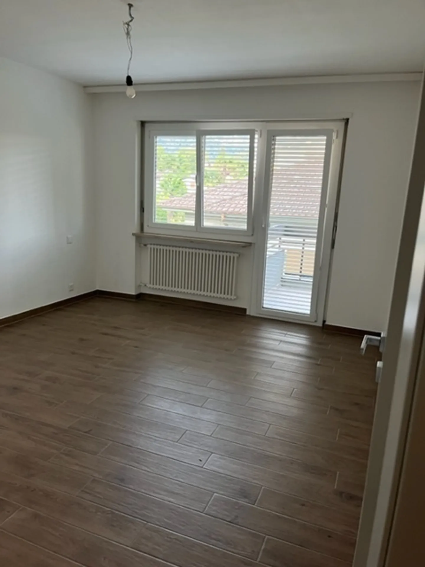 ASCONA, we rent spacious 2 1/2 rooms renovated - Photo 6 of 9