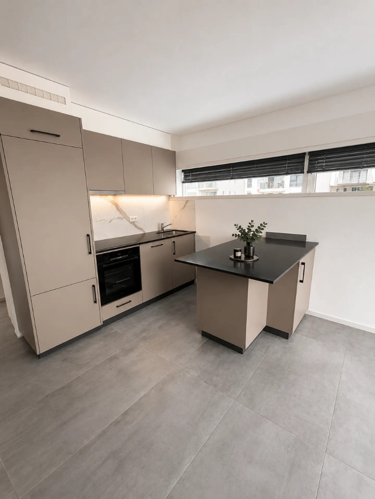 2.5 Room Apartment - Photo 1 of 5