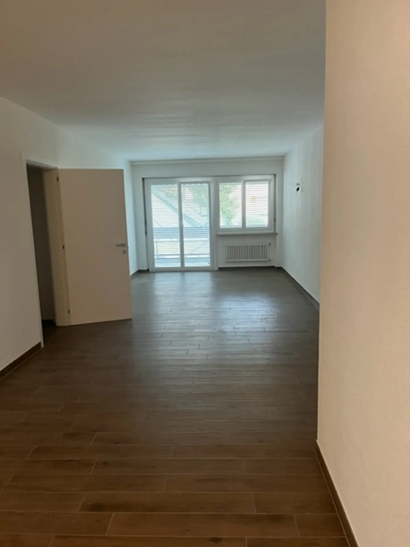 ASCONA, we rent spacious 2 1/2 rooms renovated - Photo 8 of 9