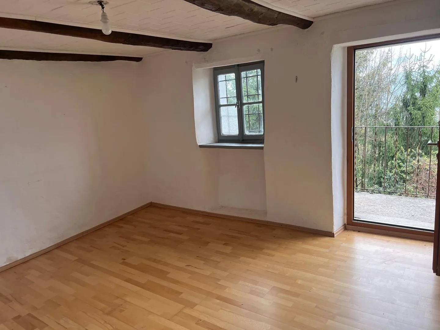 Charmantes Rustico mit atemberaubendem Panoramablick in Gordola - Foto 5 von 8