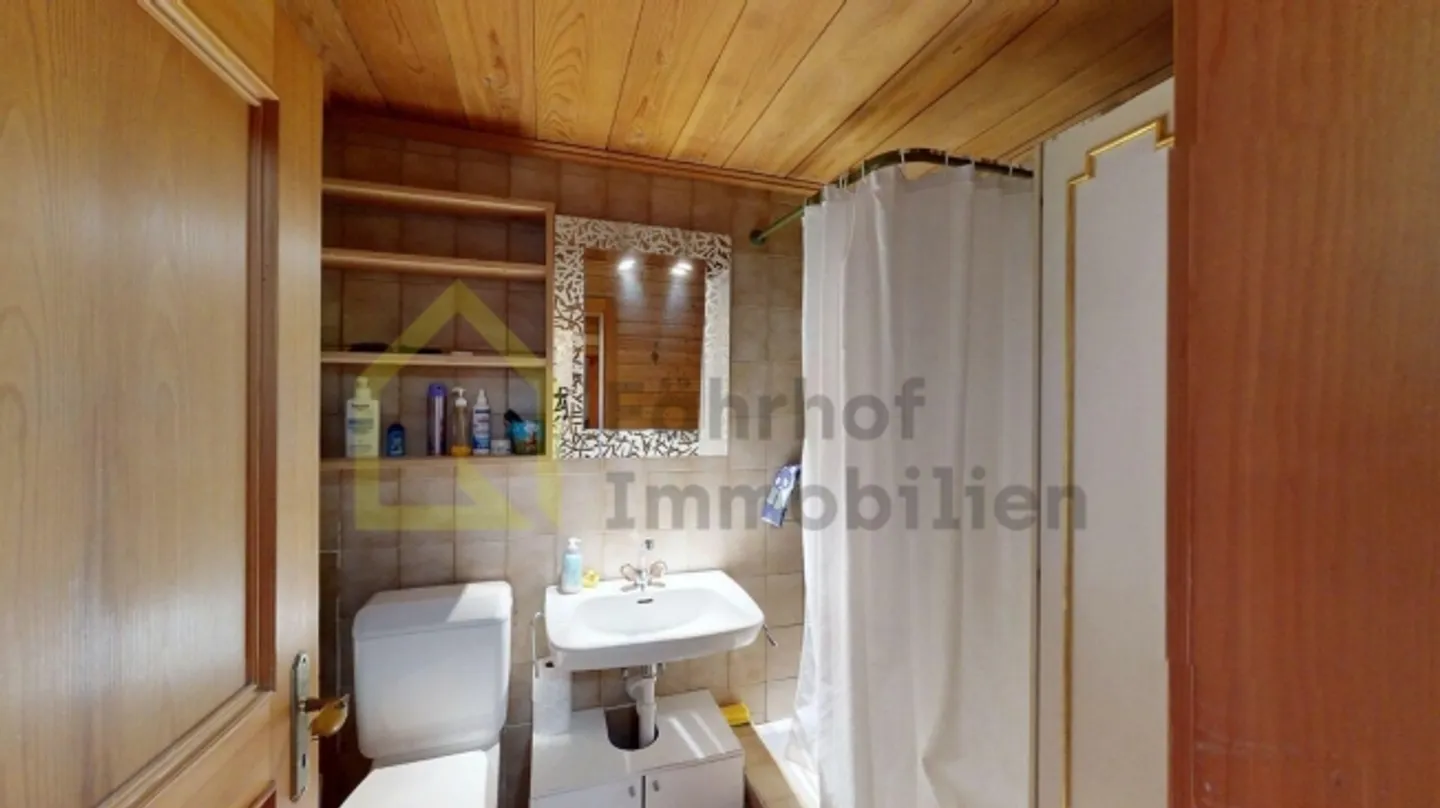 «Grosses Liebhaberobjekt mit idyllischem Garten» - Foto 5 von 16