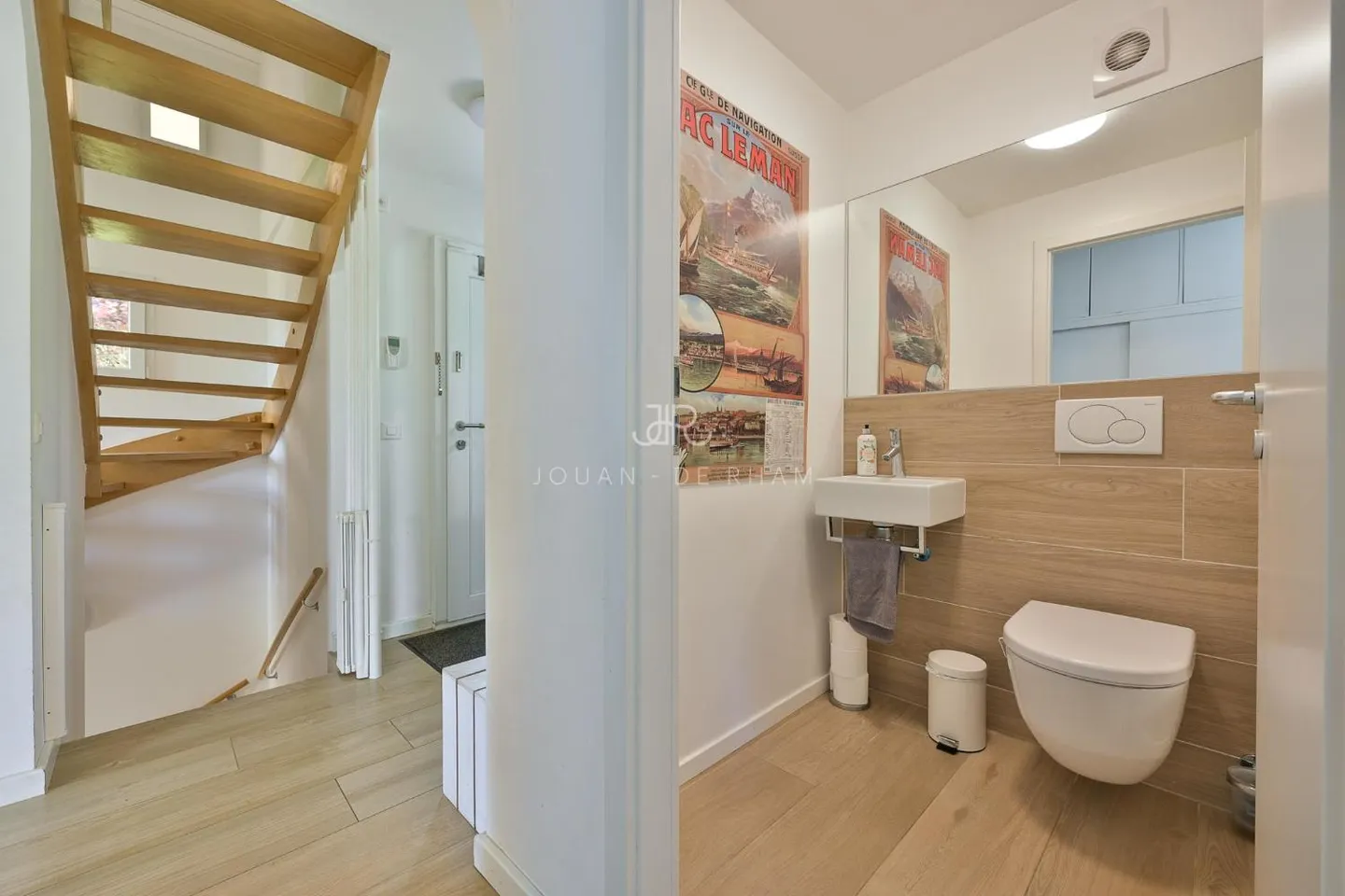 Individual villa with lake and Alps view - In the heart of Sus-Châtel (Genolier) - P - Photo 11 of 13