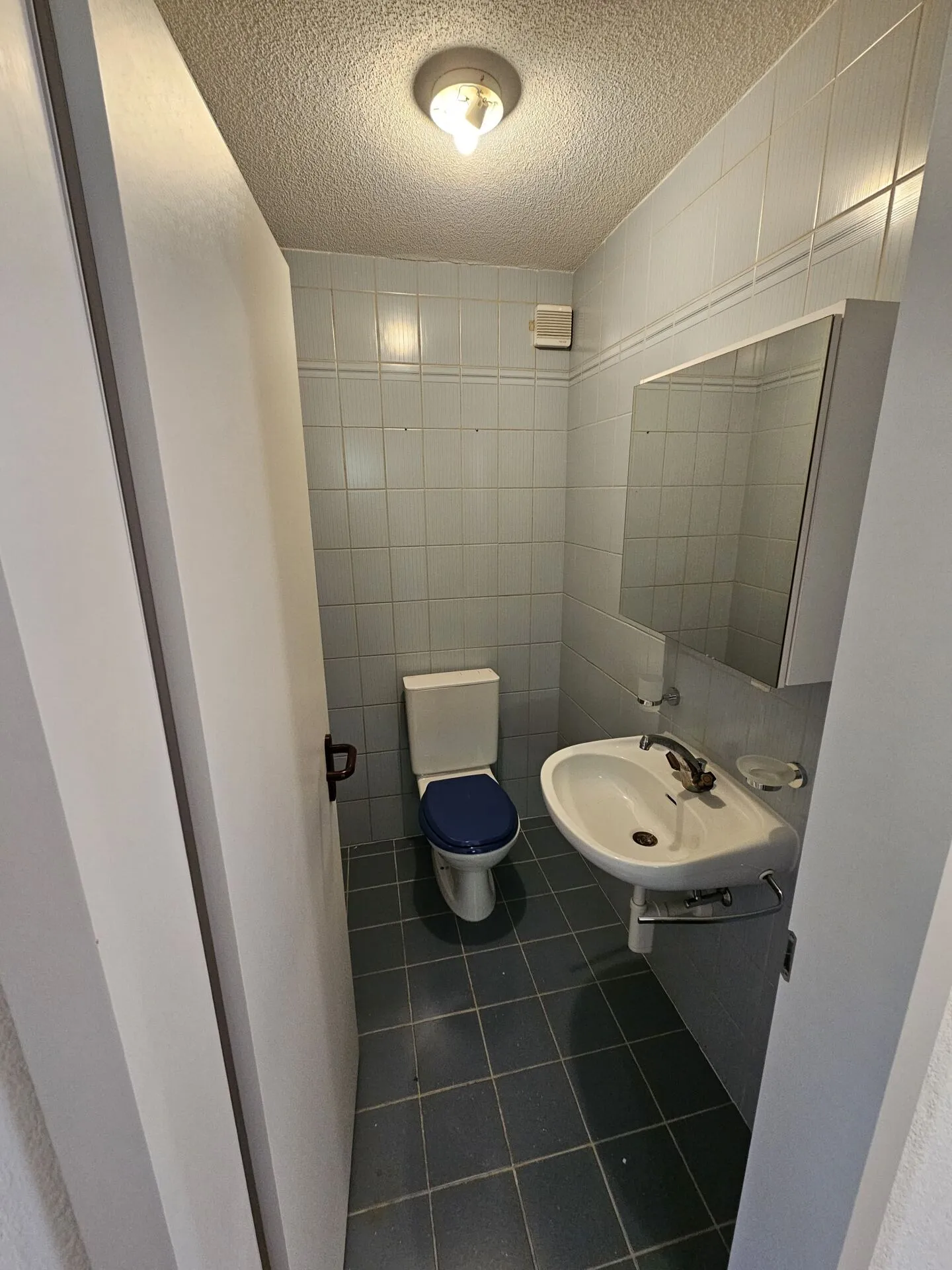 Helle Wohnung mit Gratis-Parkplatzangebot! - Foto 10 von 11