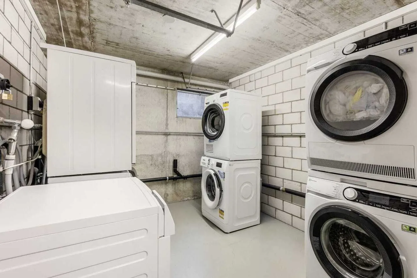 Bright 3.5-room apartment with mountain view in Pieterlen for sale - Photo 11 of 13