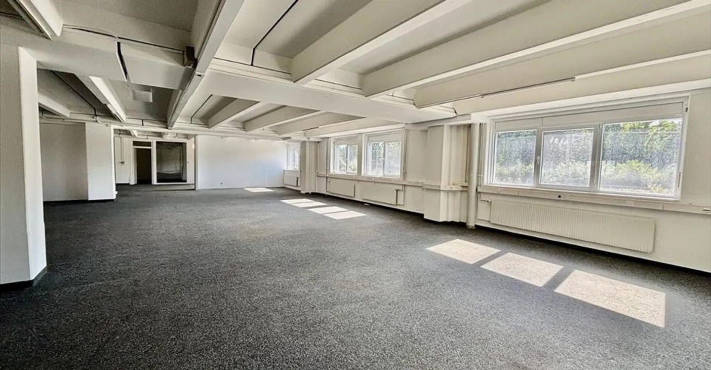 Spazio ufficio in affitto - Foto 2 di 13