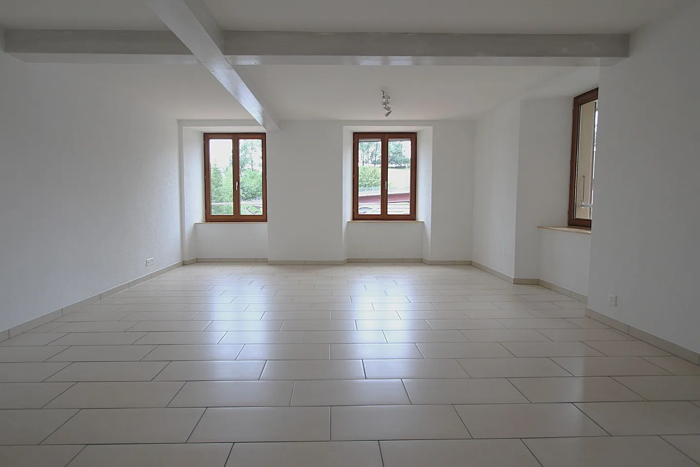 5,5-Zimmer-Wohnung im 1. Stock - Foto 2 von 4