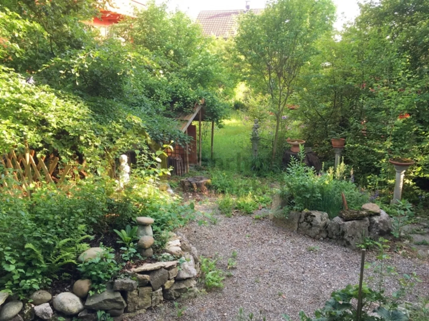 «Grosses Liebhaberobjekt mit idyllischem Garten» - Foto 13 von 16