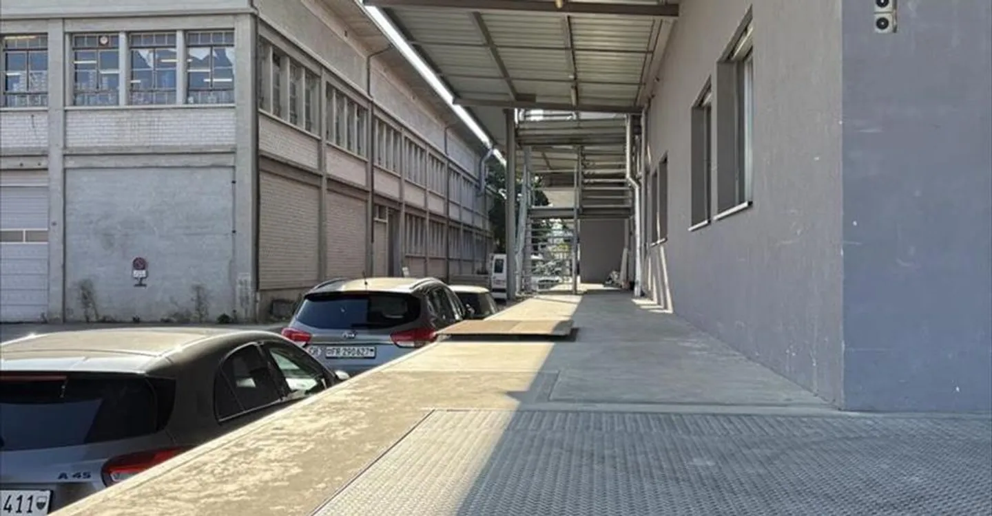 Spazio ufficio in affitto - Foto 5 di 13