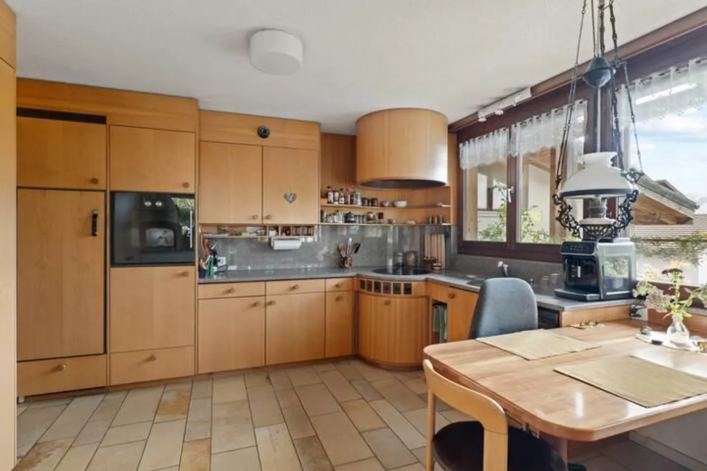 MAISON INDIVIDUELLE ÉNERGÉTIQUEMENT EFFICACE AVEC UN EMPLACEMENT IDÉAL - Photo 4 sur 9