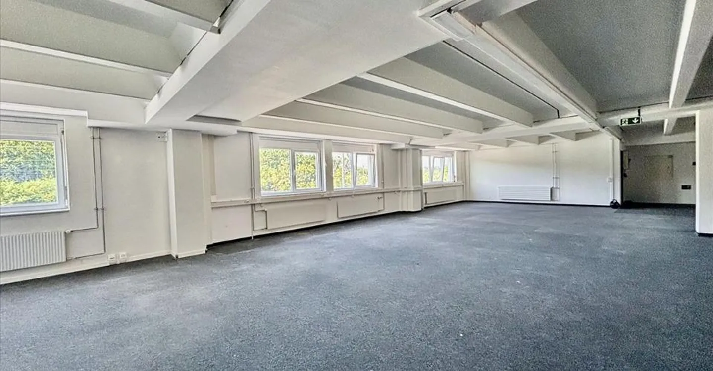 Spazio ufficio in affitto - Foto 9 di 13