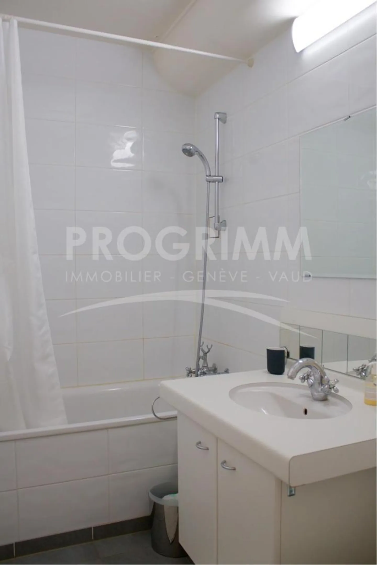 Studio - Champel - Avenue de Miremont - 34m2 + Balcony 6.5m2 - Photo 4 of 8