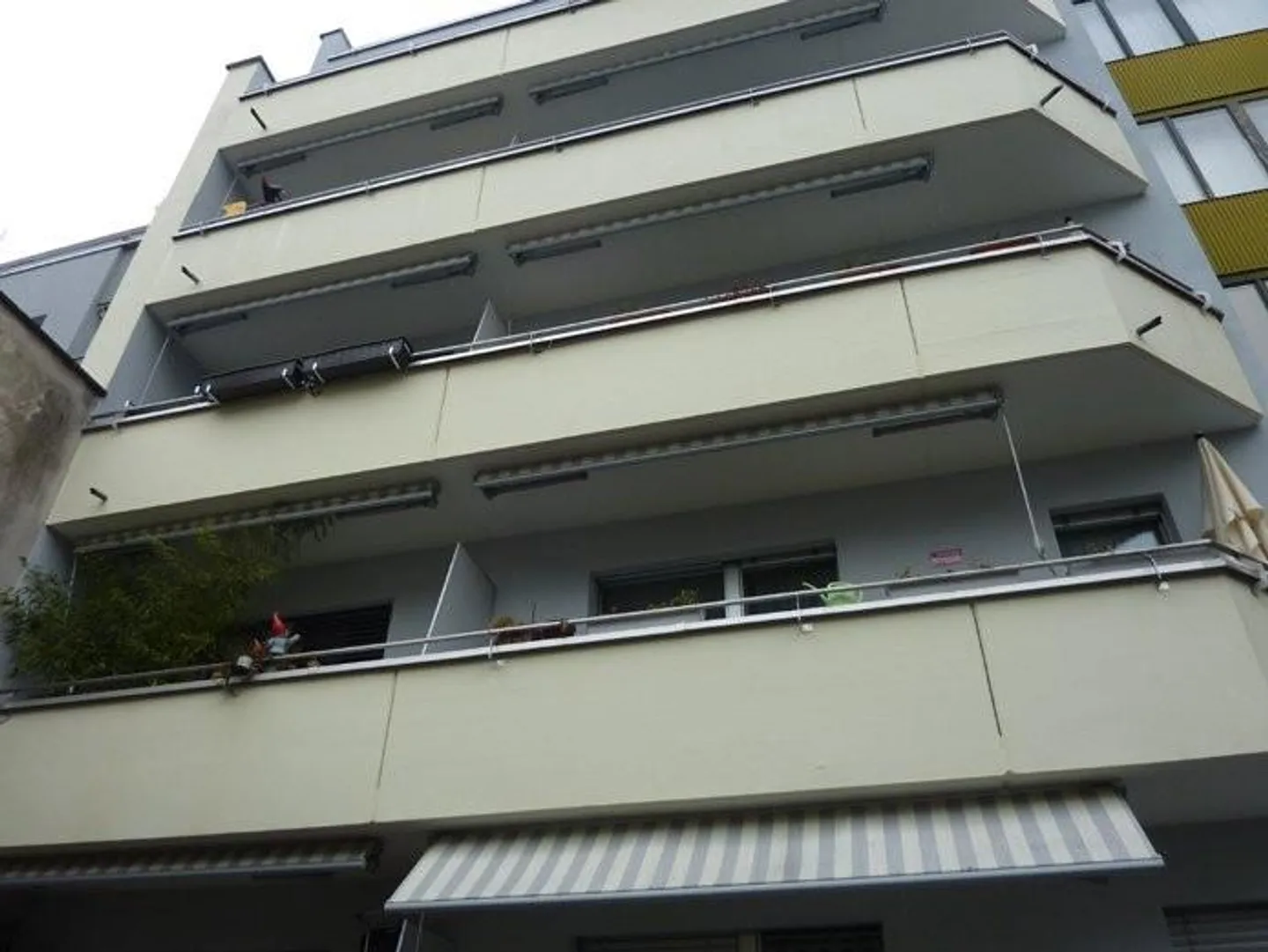 Appartamento accogliente vicino a Claraplatz - Foto 2 di 7