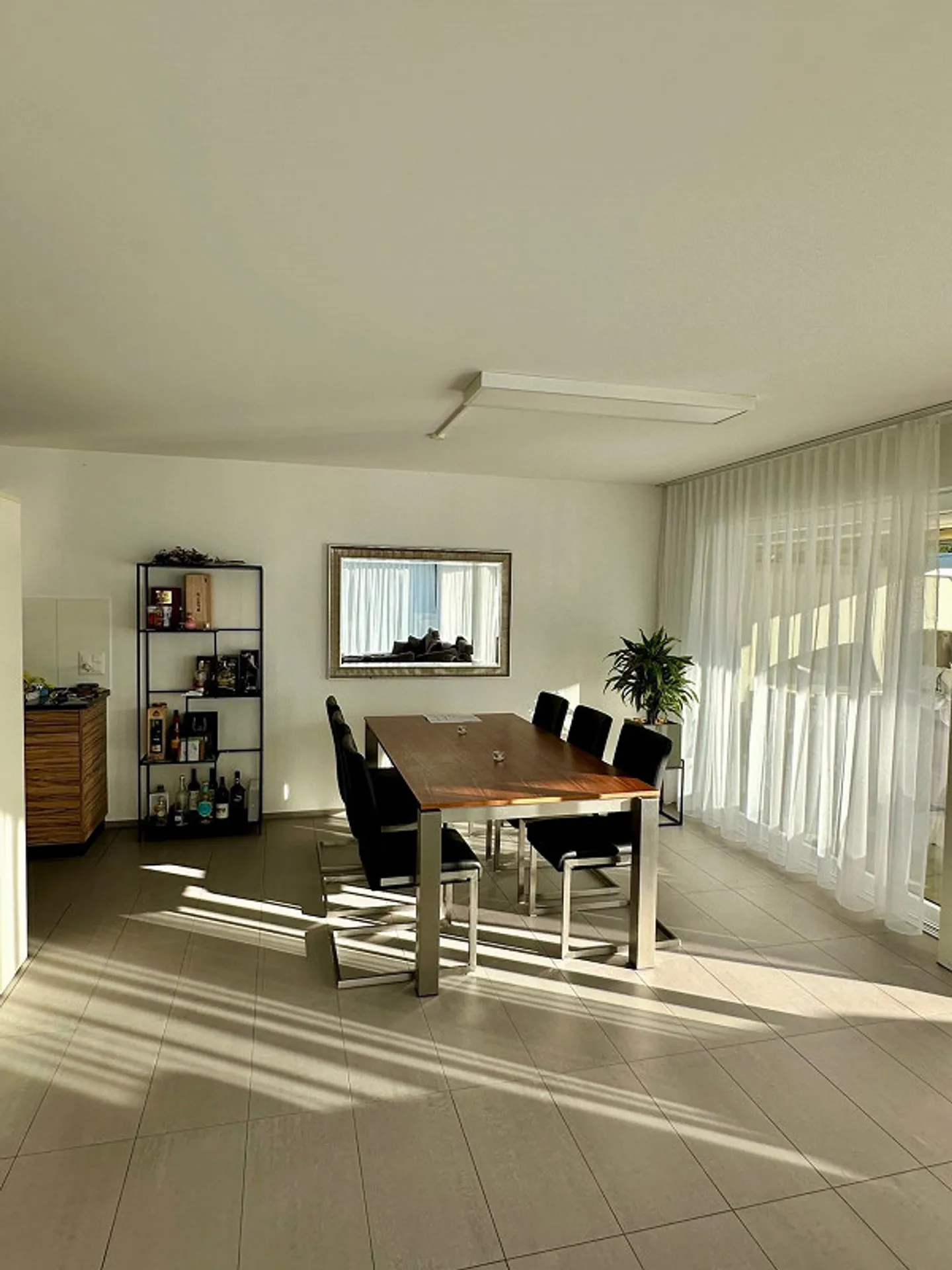 Appartement en attique de 2½ pièces dans le parc Schützengarten Oberuzwil - Photo 3 sur 10