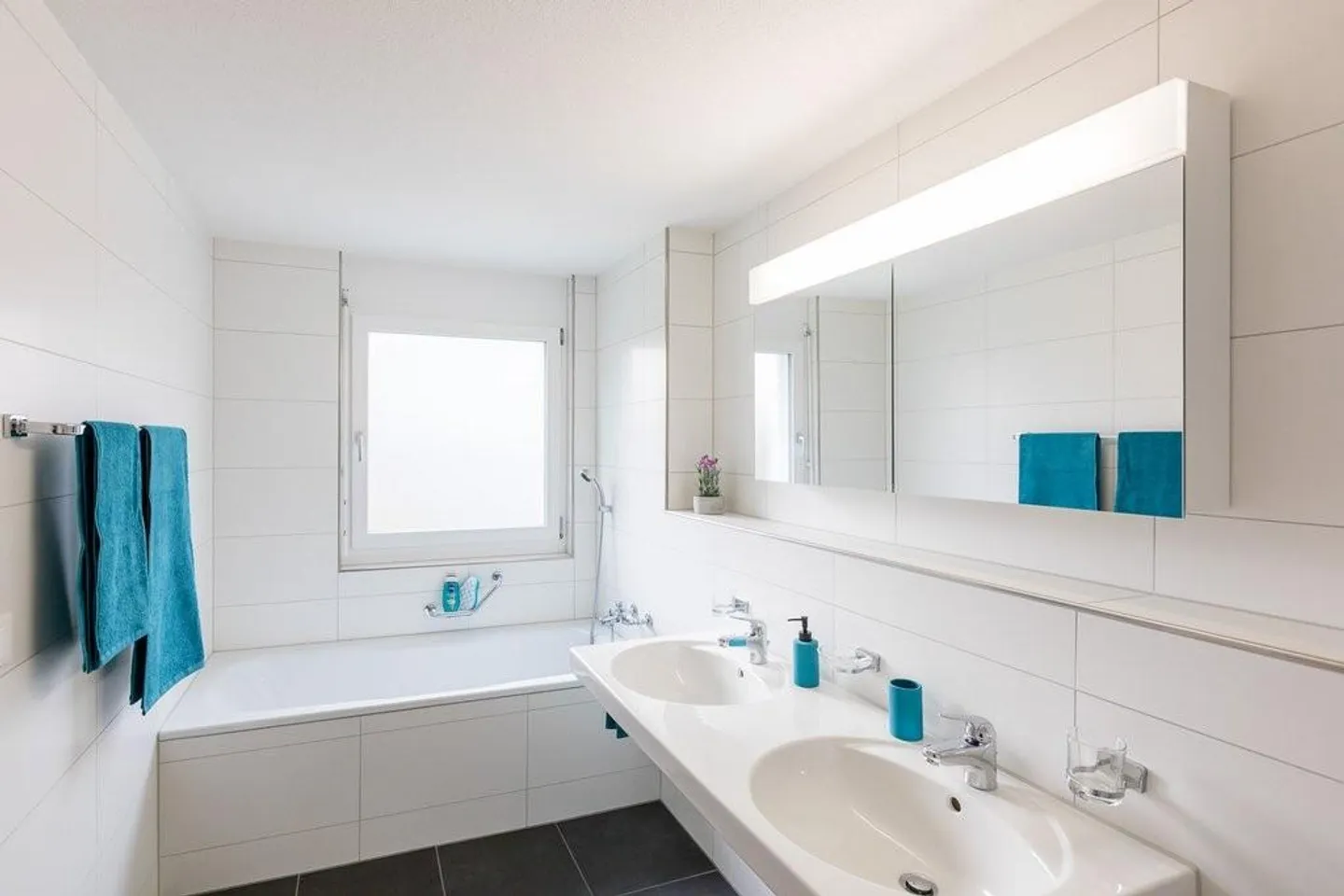 Family apartment seeks new residents - Photo 6 of 8