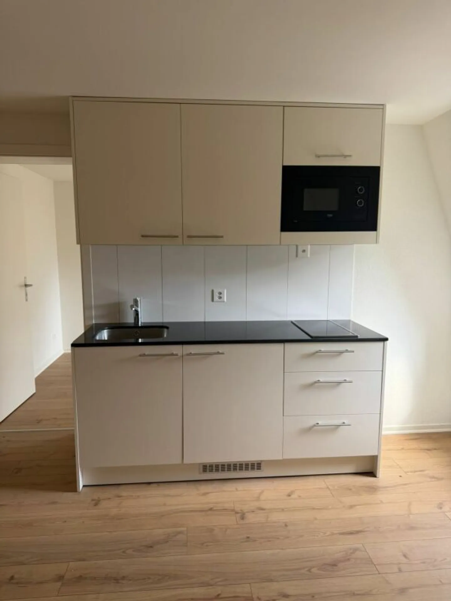 Charmante Renovierte Wohnung - Foto 2 von 5