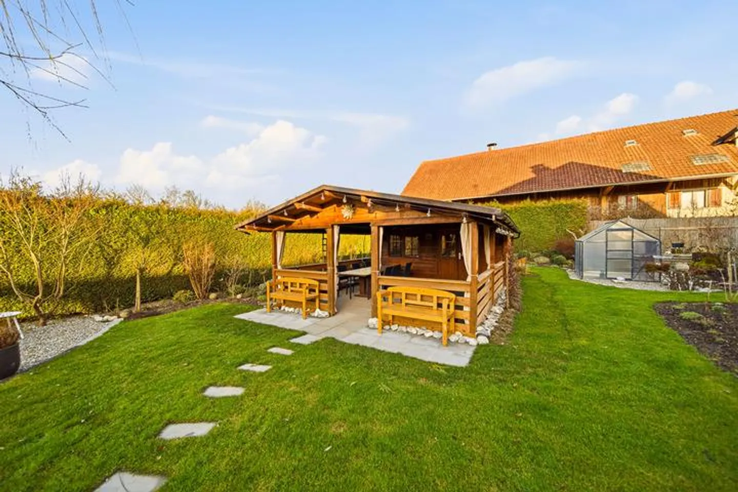 SIMBIOSI TRA CLASSICO E COMFORT - CASA DI 7,5 STANZE CON APPARTAMENTO - Foto 8 di 9